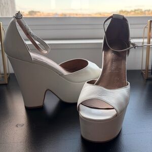 White Jeffrey Campbell Vintage Heels Size 8